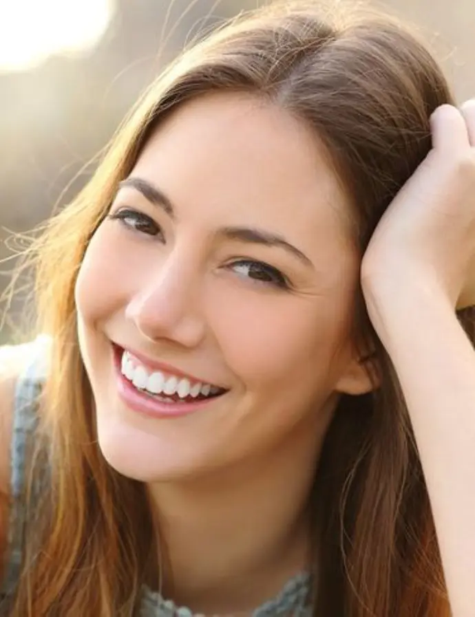 At Holistic Dental Arts, we focus on achieving the most beautiful natural smile using the most biocompatible, non-toxic material.